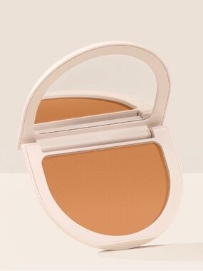 Rare Beauty True to Myself Tinted Pressed Talc-Free Finishing Powder, Almond